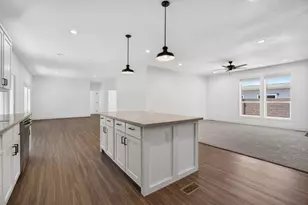 476 E Jessop Ave, Hildale, UT 84784 - Photo 10