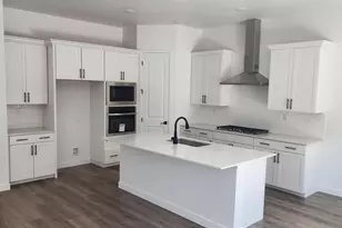 660 S 230 W, Ivins, UT 84738 - Photo 2