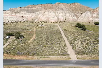 689 Utah 12, Cannonville, UT 84718 - Photo 2