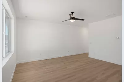 1681 W 2925 N #1F, Cedar City, UT 84721 - Photo 2