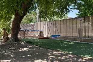 144 W 300 S St, Saint George, UT 84770 - Photo 36