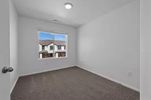 2186 S Wolverine Way, Washington, UT 84780 - Photo 12