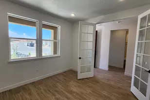 3996 W 1500 S, Hurricane, UT 84737 - Photo 10