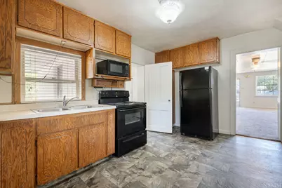 111 S 200 E, Saint George, UT 84770 - Photo 22