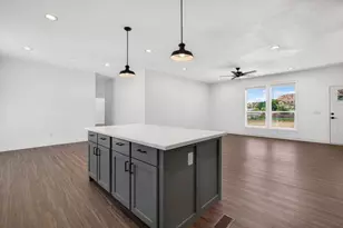 464 E Jessop Ave, Hildale, UT 84784 - Photo 10
