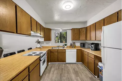 250 E 600 S #4, Saint George, UT 84770 - Photo 6