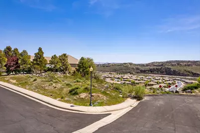 1856 E Joe Cir, Saint George, UT 84790 - Photo 2