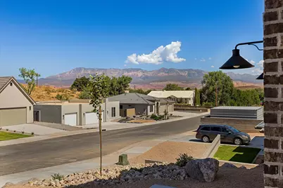 699 S 1220 W, Hurricane, UT 84737 - Photo 4