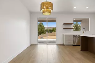 699 S 1220 W, Hurricane, UT 84737 - Photo 18