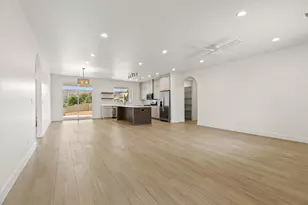 699 S 1220 W, Hurricane, UT 84737 - Photo 12