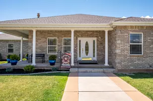 242 S Marble Canyon Dr, Cedar City, UT 84720 - Photo 4