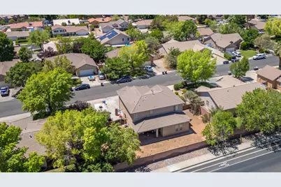 2323 E 440 North Cir, Saint George, UT 84790 - Photo 2