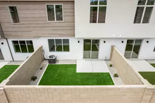 1002 Manen St, Washington, UT 84780 - Photo 4
