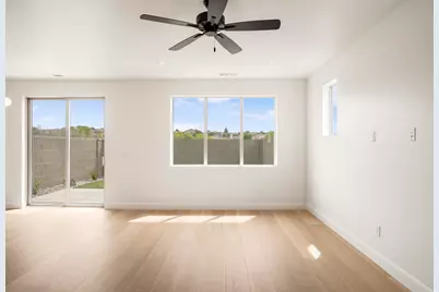 1002 Manen St, Washington, UT 84780 - Photo 10