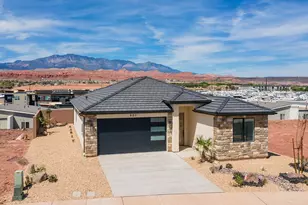 907 E Coyote Crest Dr, Washington, UT 84780 - Photo 40
