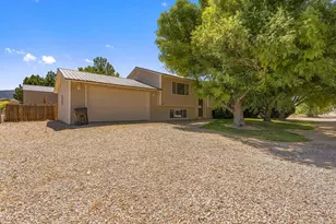 3900 Quarterhorse Dr, Cedar City, UT 84721 - Photo 2