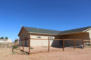 1015 E Canyon Dr, Big Water, UT 84741 - Photo 16