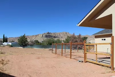 1015 E Canyon Dr, Big Water, UT 84741 - Photo 14