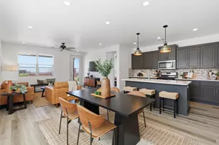 761 N Red Coral Ct, Washington, UT 84780 - Photo 8