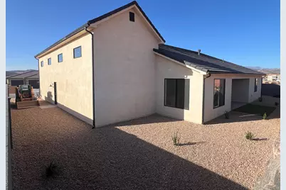1586 S 3960 W, Hurricane, UT 84737 - Photo 32