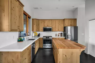 423 W Taman Ct, Ivins, UT 84738 - Photo 28