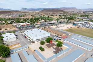 1649 W State St, Hurricane, UT 84737 - Photo 8