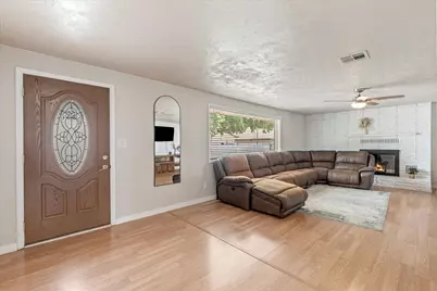 1649 W State St, Hurricane, UT 84737 - Photo 14