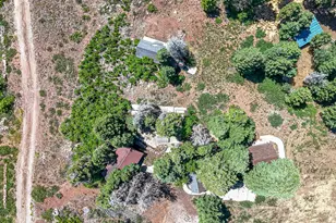 726 W Skyview Ln, Virgin, UT 84779 - Photo 18