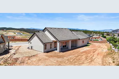 2152 S Bluff Dr, Cedar City, UT 84720 - Photo 30
