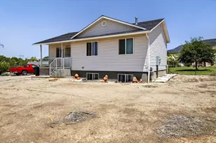 4278/4280 N Wagon Wheel Dr, Enoch, UT 84721 - Photo 2