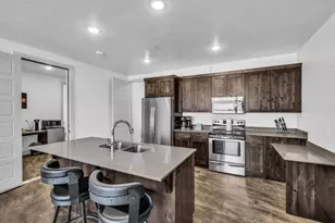 5160 W Villas N Dr, Hurricane, UT 84737 - Photo 10