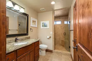 892 S Cambridge Dr, Saint George, UT 84770 - Photo 36
