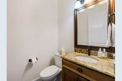 771 W Essex St, Washington, UT 84780 - Photo 20