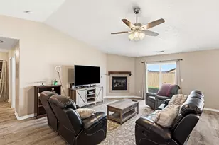 251 N 4300 W, Cedar City, UT 84720 - Photo 8