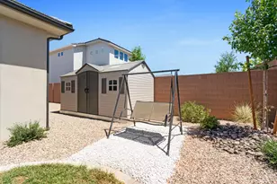 705 S Taylor Creek Dr, Washington, UT 84780 - Photo 32
