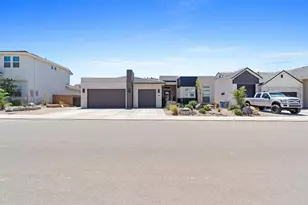 705 S Taylor Creek Dr, Washington, UT 84780 - Photo 36