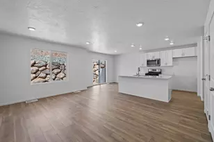 2195 S Wolverine Way, Washington, UT 84780 - Photo 4