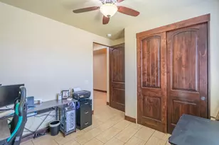 576 N Sun Rock Way, Washington, UT 84780 - Photo 20