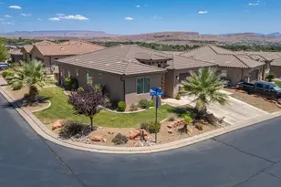 576 N Sun Rock Way, Washington, UT 84780 - Photo 2