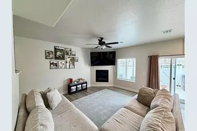 668 E Fiddlers Cove Dr #8, Cedar City, UT 84721 - Photo 8