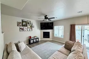 668 E Fiddlers Cove Dr, Cedar City, UT 84721 - Photo 8