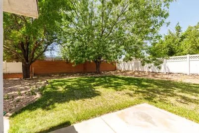 1051 N 50 E, Hurricane, UT 84737 - Photo 16