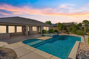 758 N Highland Pkwy, Washington, UT 84780 - Photo 2