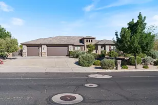 758 N Highland Pkwy, Washington, UT 84780 - Photo 42