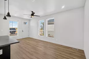 2752 W Crestview Ln, Hurricane, UT 84737 - Photo 6