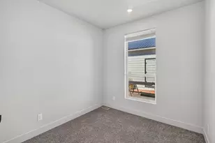 2752 W Crestview Ln, Hurricane, UT 84737 - Photo 16