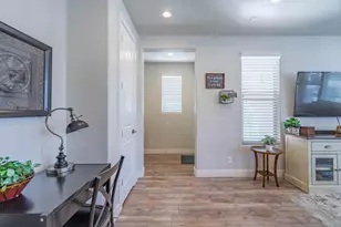 2322 N Park Center Dr, Washington, UT 84780 - Photo 28
