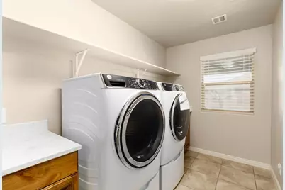 4064 S 20 E, Washington, UT 84780 - Photo 32