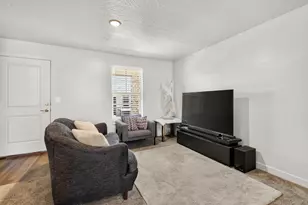 6230 Winding Wy, Hurricane, UT 84737 - Photo 4