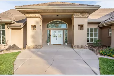 1882 E Joe Cir, Saint George, UT 84790 - Photo 4